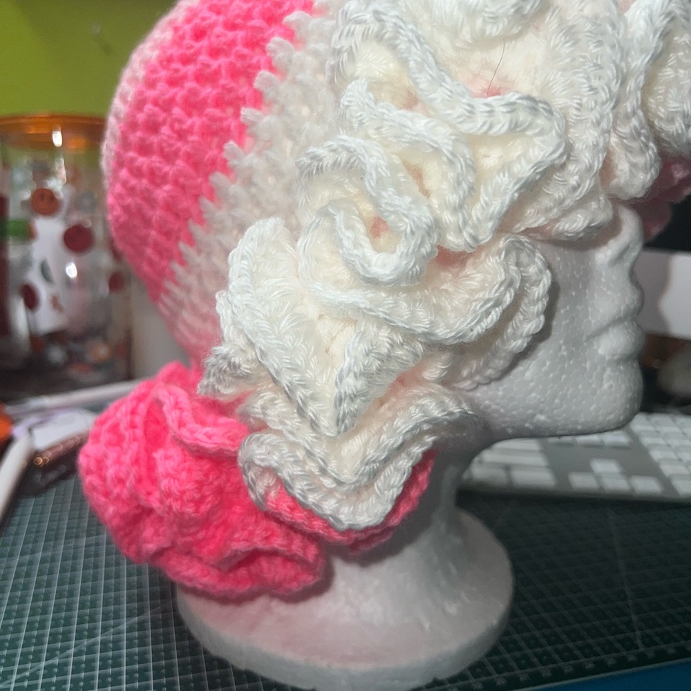 Crochet Ruffles Hat - Picture 4 of 5